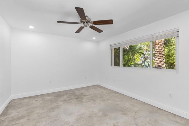 41 Coconut Lane, Ocean Ridge, FL 33435