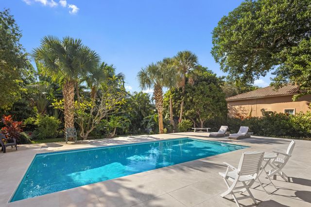 41 Coconut Lane, Ocean Ridge, FL 33435