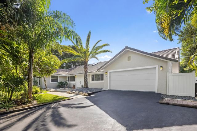 41 Coconut Lane, Ocean Ridge, FL 33435