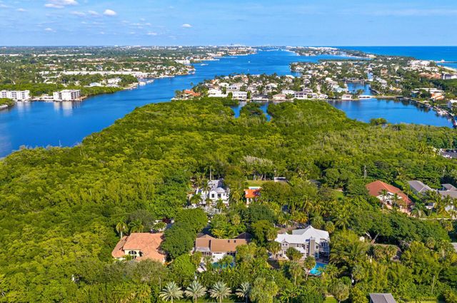 41 Coconut Lane, Ocean Ridge, FL 33435