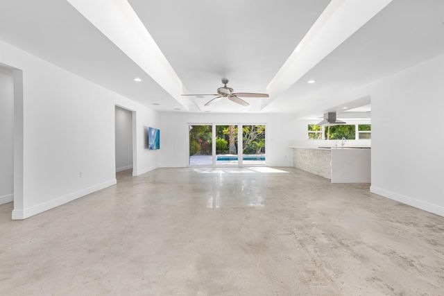 41 Coconut Lane, Ocean Ridge, FL 33435