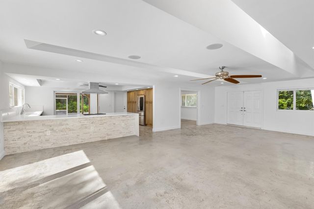 41 Coconut Lane, Ocean Ridge, FL 33435