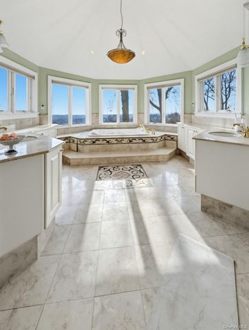 174 Douglas, Staten Island, NY 10304