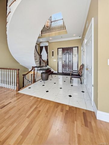 174 Douglas, Staten Island, NY 10304