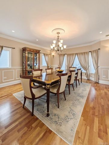 174 Douglas, Staten Island, NY 10304