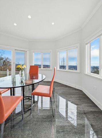 174 Douglas, Staten Island, NY 10304