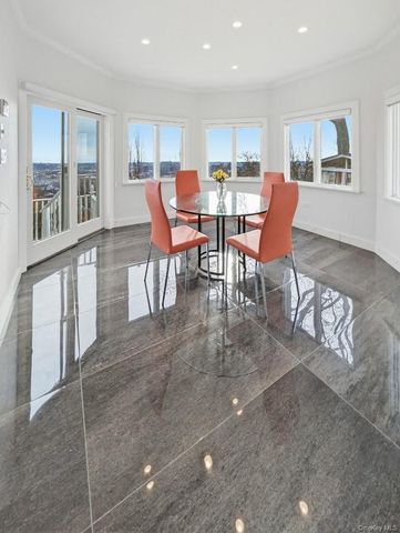 174 Douglas, Staten Island, NY 10304