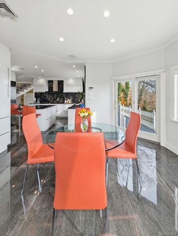 174 Douglas, Staten Island, NY 10304