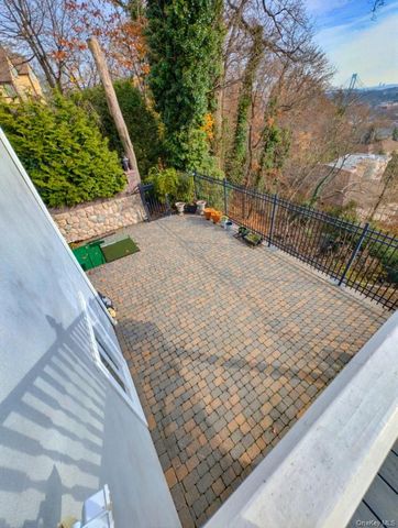 174 Douglas, Staten Island, NY 10304