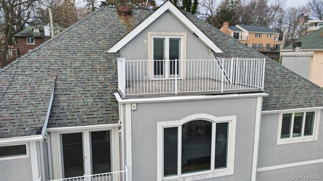 174 Douglas, Staten Island, NY 10304