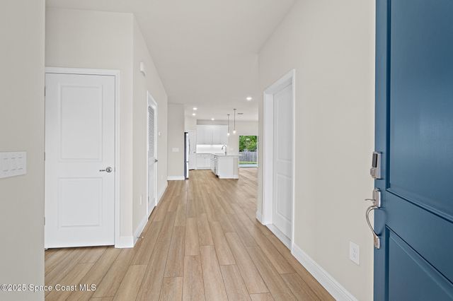 542 De Groodt Road SW, Palm Bay, FL 32908