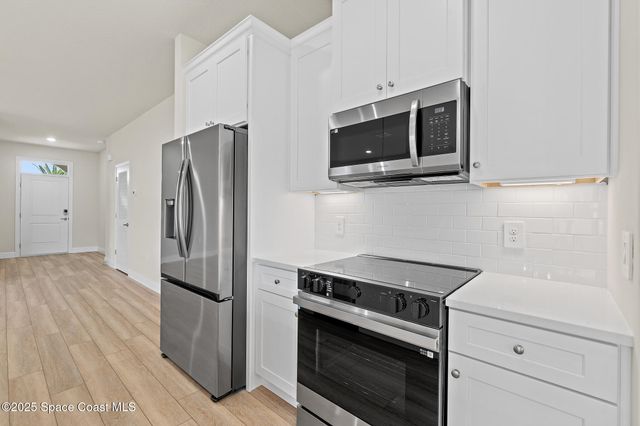 542 De Groodt Road SW, Palm Bay, FL 32908