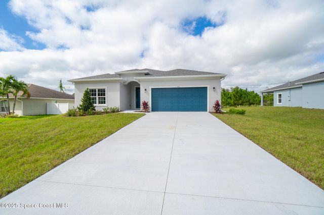 542 De Groodt Road SW, Palm Bay, FL 32908