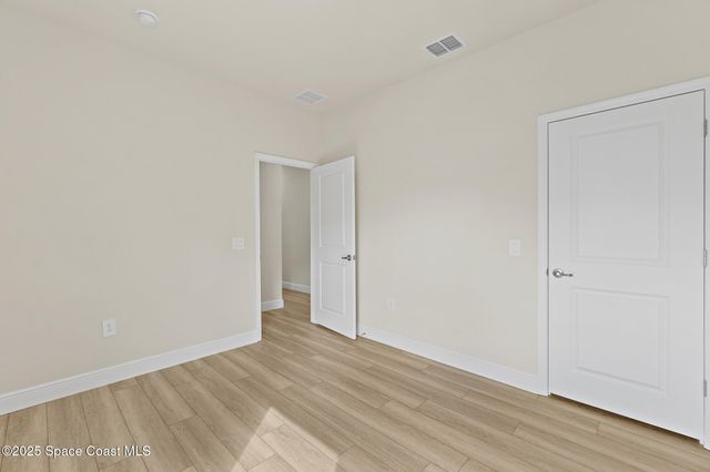 542 De Groodt Road SW, Palm Bay, FL 32908