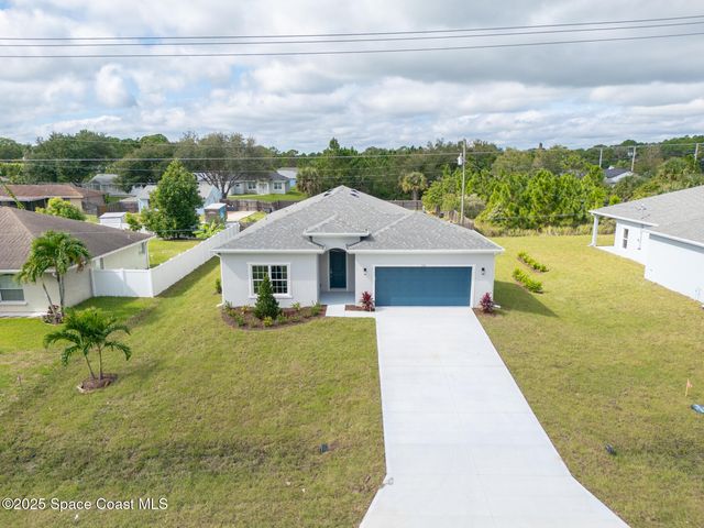 542 De Groodt Road SW, Palm Bay, FL 32908