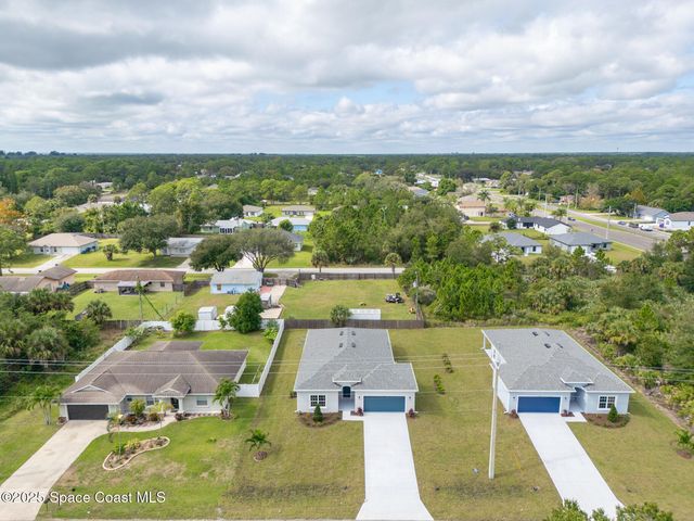 542 De Groodt Road SW, Palm Bay, FL 32908