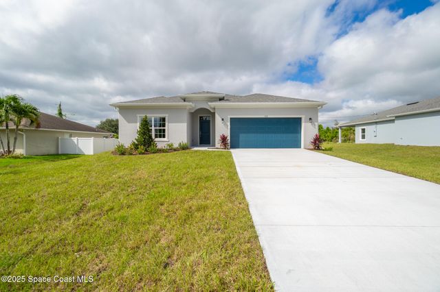 542 De Groodt Road SW, Palm Bay, FL 32908