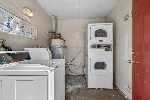 1348 E San Bruno Avenue, Fresno, CA 93710