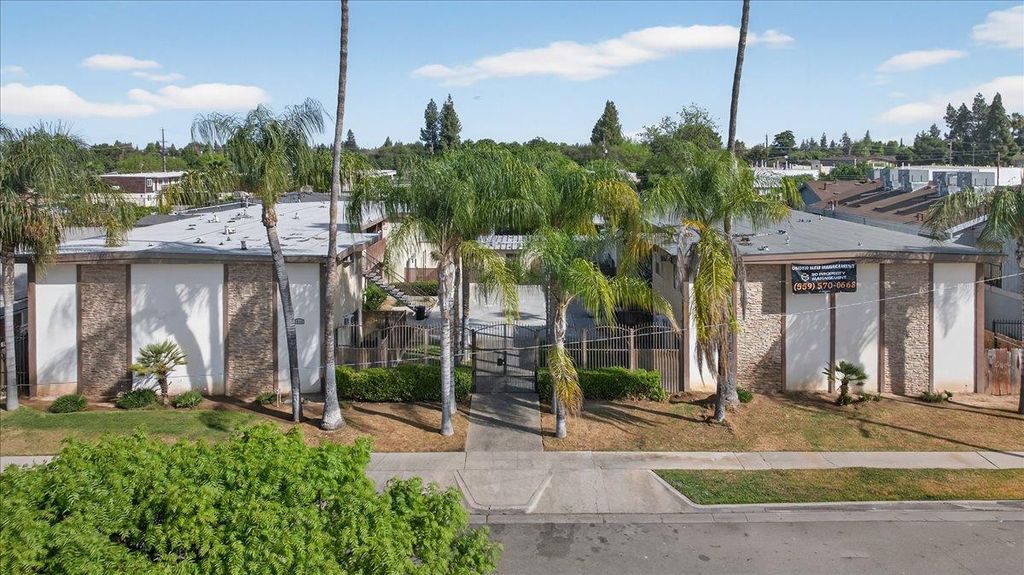 1348 E San Bruno Avenue, Fresno, CA 93710