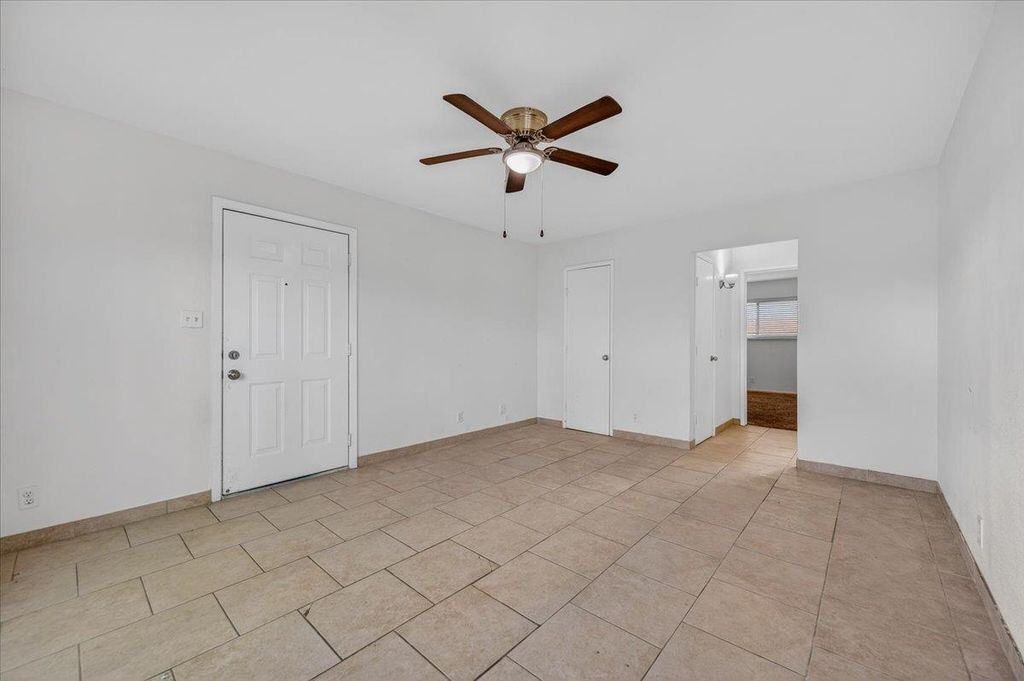 Image 15 of property listing at 1348 E San Bruno Avenue, Fresno, CA 93710