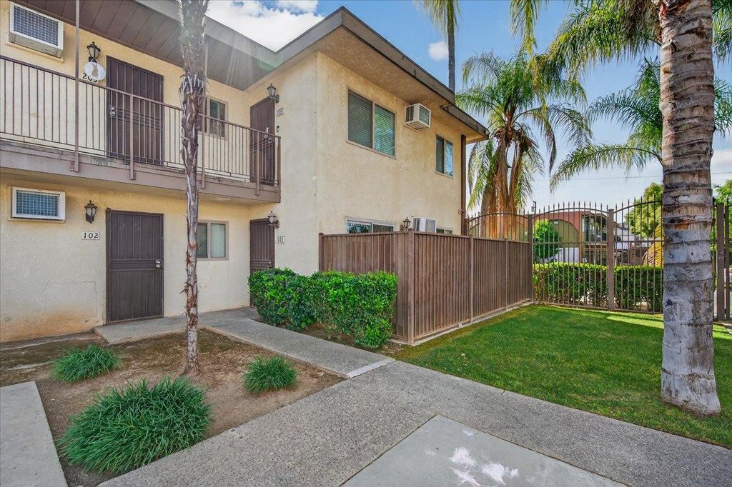 Image 29 of property listing at 1348 E San Bruno Avenue, Fresno, CA 93710