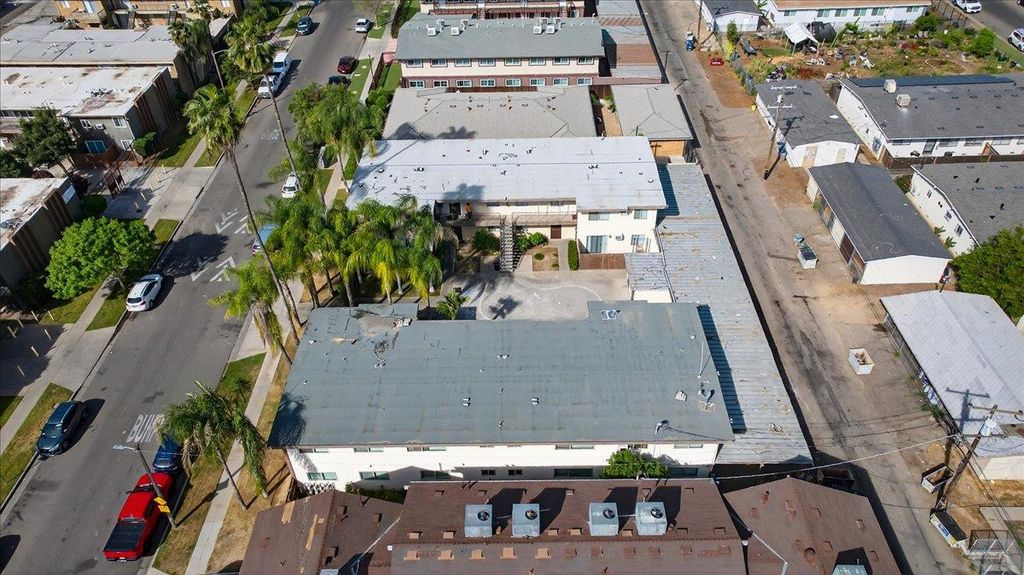 Image 3 of property listing at 1348 E San Bruno Avenue, Fresno, CA 93710