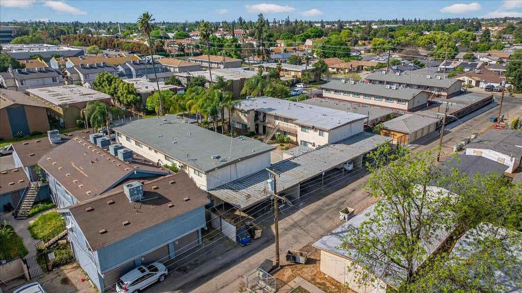 Image 4 of property listing at 1348 E San Bruno Avenue, Fresno, CA 93710