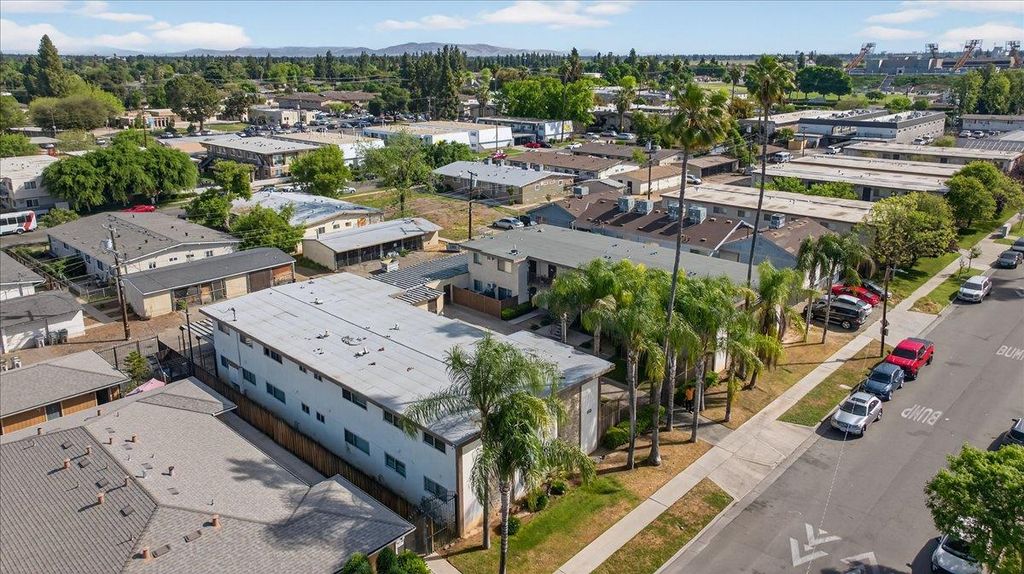 Image 8 of property listing at 1348 E San Bruno Avenue, Fresno, CA 93710