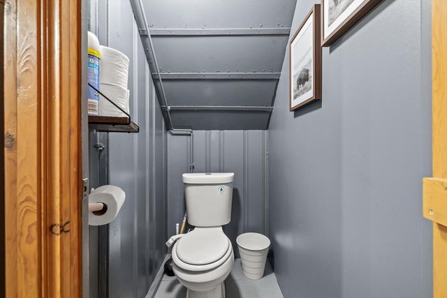 1111 Shorecrest DRIVE, Racine, WI 53402