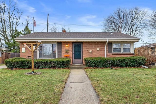 1111 Shorecrest DRIVE, Racine, WI 53402