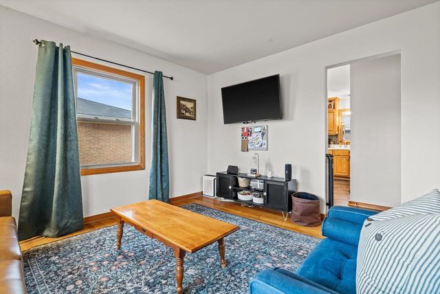 1111 Shorecrest DRIVE, Racine, WI 53402