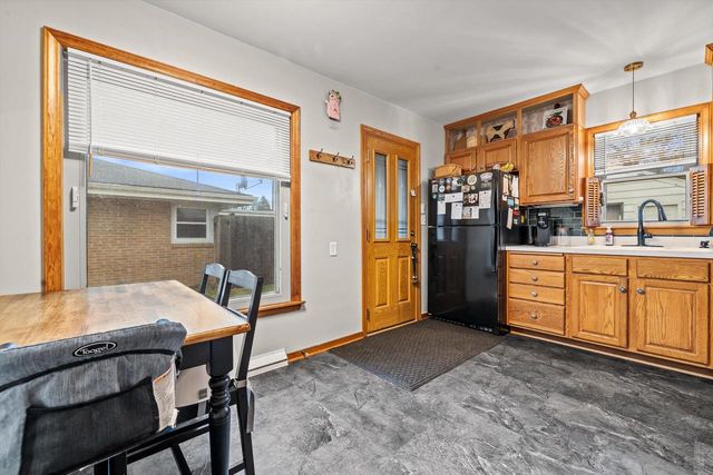 1111 Shorecrest DRIVE, Racine, WI 53402