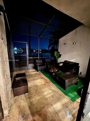 9523 NW 38th Pl, Sunrise, FL 33351