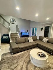 9523 NW 38th Pl, Sunrise, FL 33351