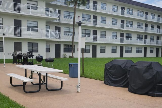 500 NE 2nd St 127, Dania Beach, FL 33004