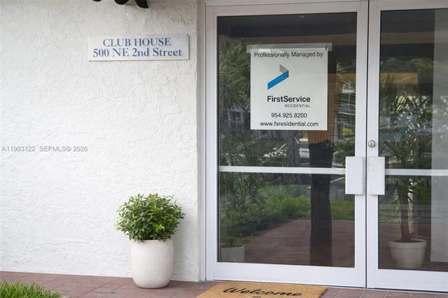 500 NE 2nd St 127, Dania Beach, FL 33004