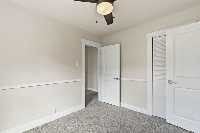 222 W 9th Street S, Newton, IA 50208