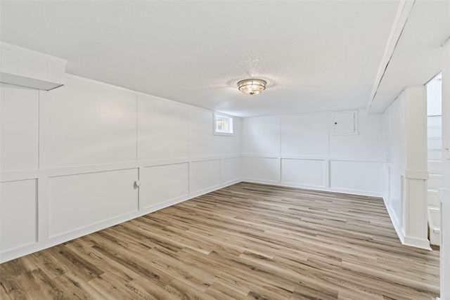 222 W 9th Street S, Newton, IA 50208