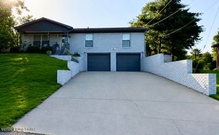 10204 Eve Dr, Louisville, KY 40272