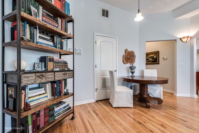 4545 S Drexel Boulevard 2B, Chicago, IL 60653