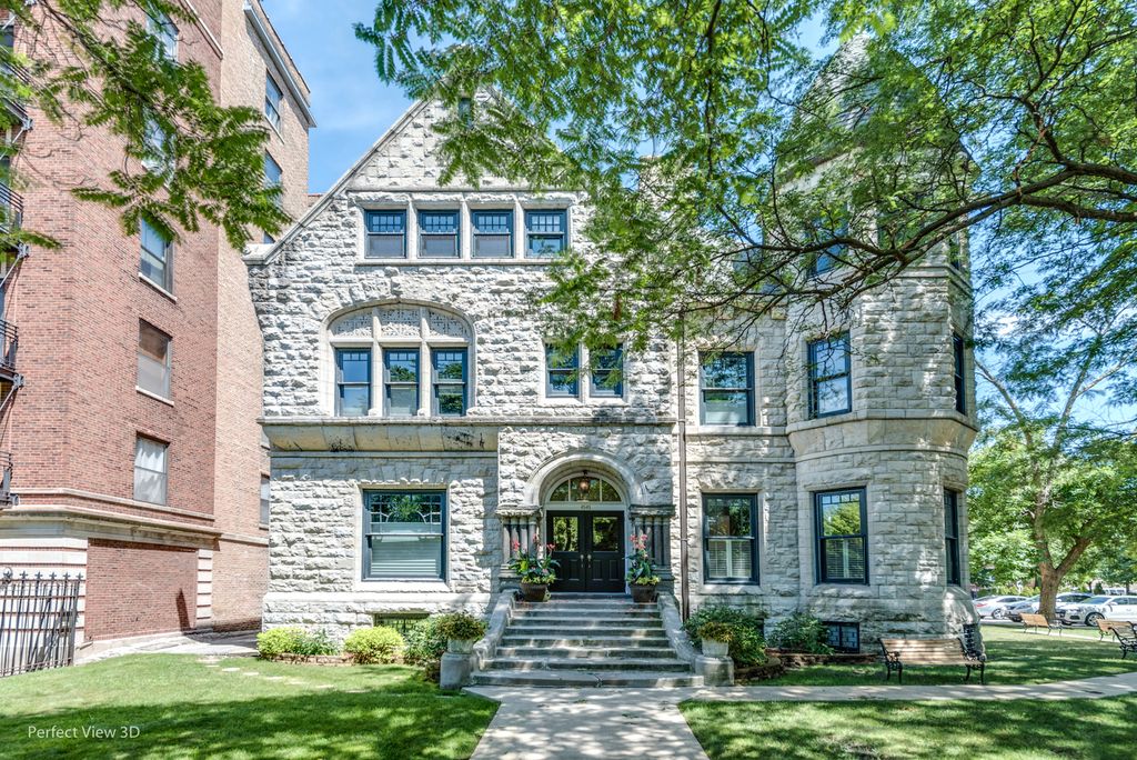 4545 S Drexel Boulevard 2B, Chicago, IL 60653