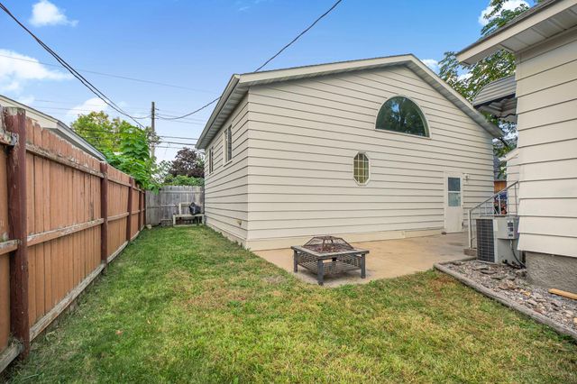 1033 15th Avenue S, Saint Cloud, MN 56301