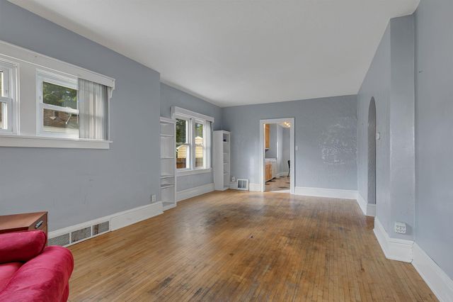 1033 15th Avenue S, Saint Cloud, MN 56301