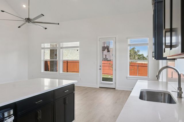 1512 Cardinal LN, Round Rock, TX 78681