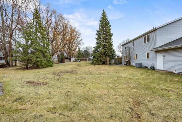 N9650 DARBOY DRIVE, Appleton, WI 54915