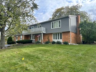 56 Graymoor Lane, Olympia Fields, IL 60461