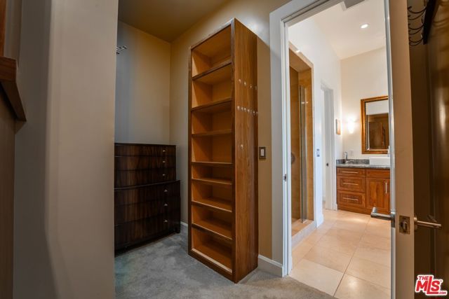 37 Bridges Lane, Mammoth Lakes, CA 93546