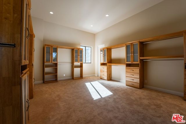 37 Bridges Lane, Mammoth Lakes, CA 93546