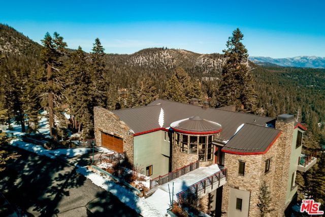 37 Bridges Lane, Mammoth Lakes, CA 93546