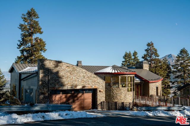 37 Bridges Lane, Mammoth Lakes, CA 93546